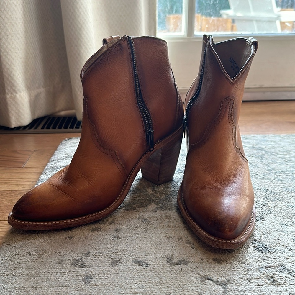 Lucchese Gaby Western bootie